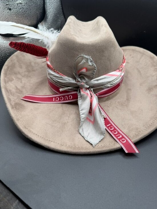 UNIQUE NOVELTY HAND MADE COWBOY HAT